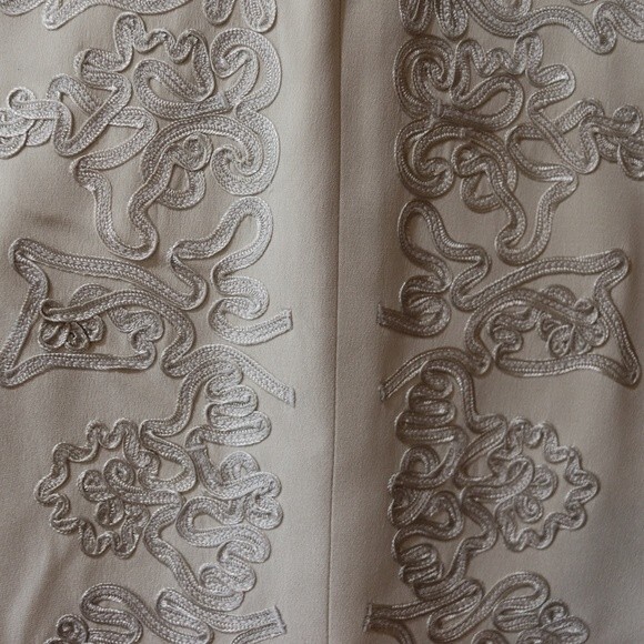 Dana Buchman 100% Silk Cream Ribbon Embroidered Skirt Suit 12/14 - Picture 3 of 16